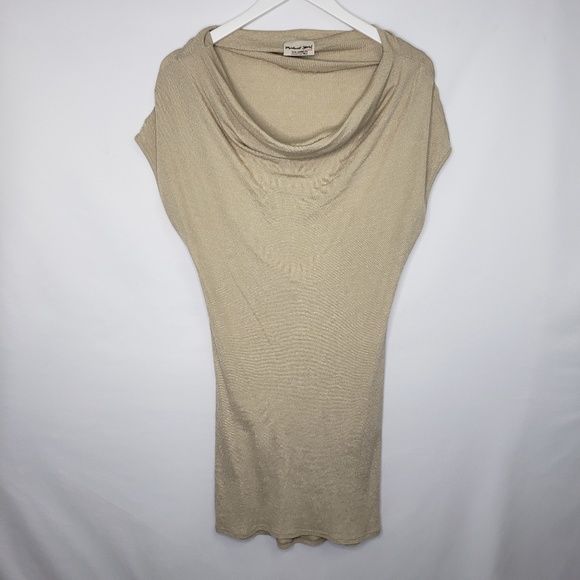 Michael Stars Tops - Micheal Stars Golf Stretchy Tunic Tee Shirt